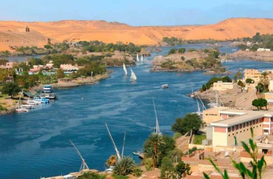 First Lifting Of The Nile Waters Towards The Purifying Station 